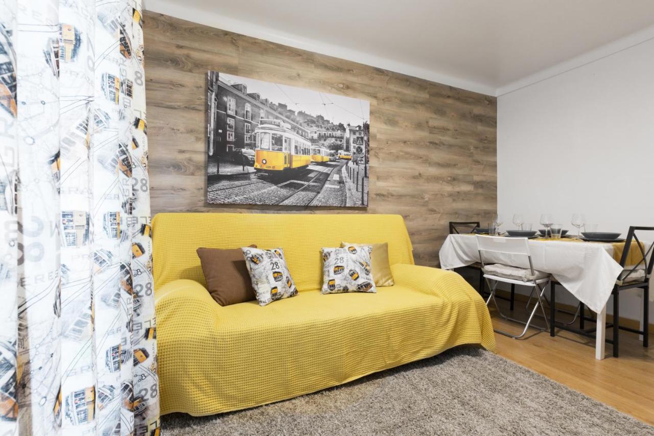Alfama Apartments & Studios Lisbona Esterno foto