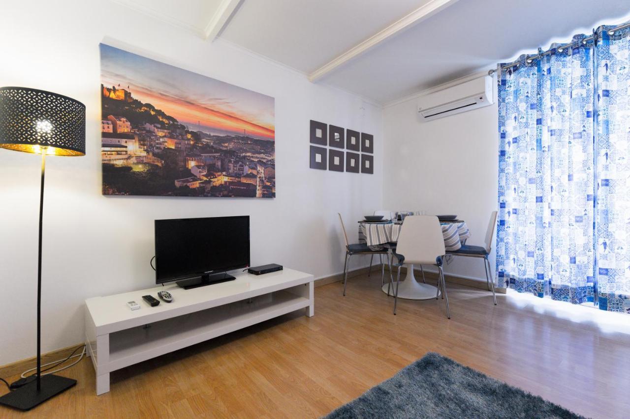 Alfama Apartments & Studios Lisbona Esterno foto