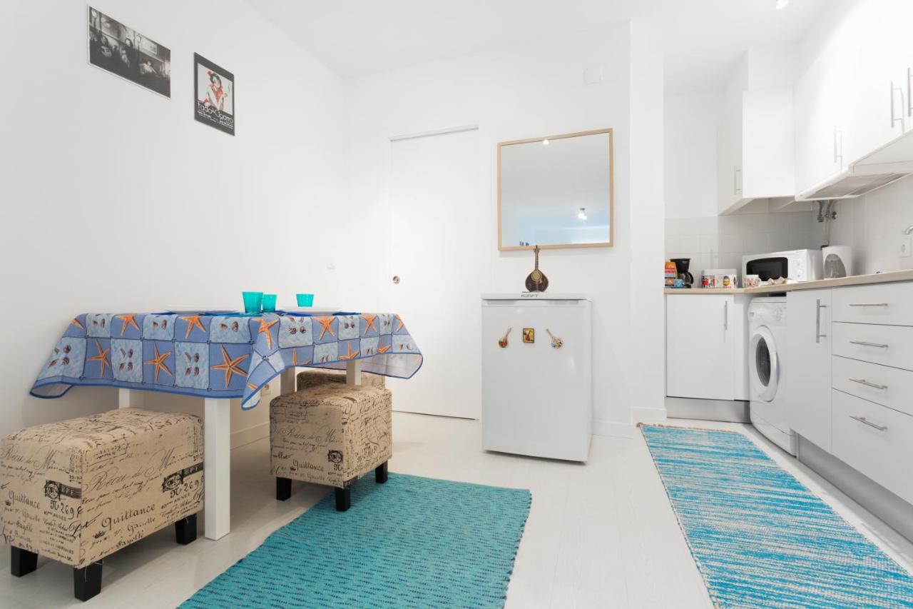 Alfama Apartments & Studios Lisbona Esterno foto