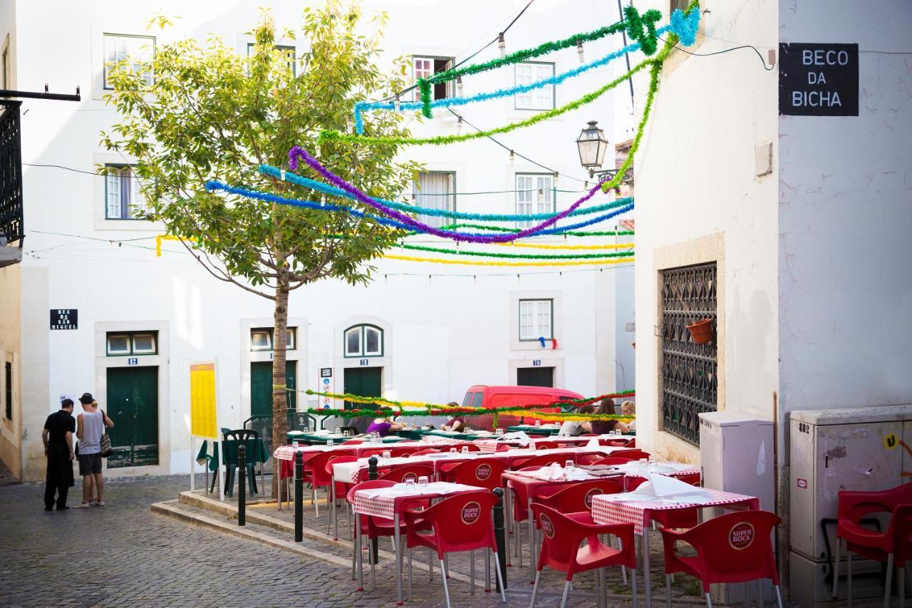 Alfama Apartments & Studios Lisbona Esterno foto